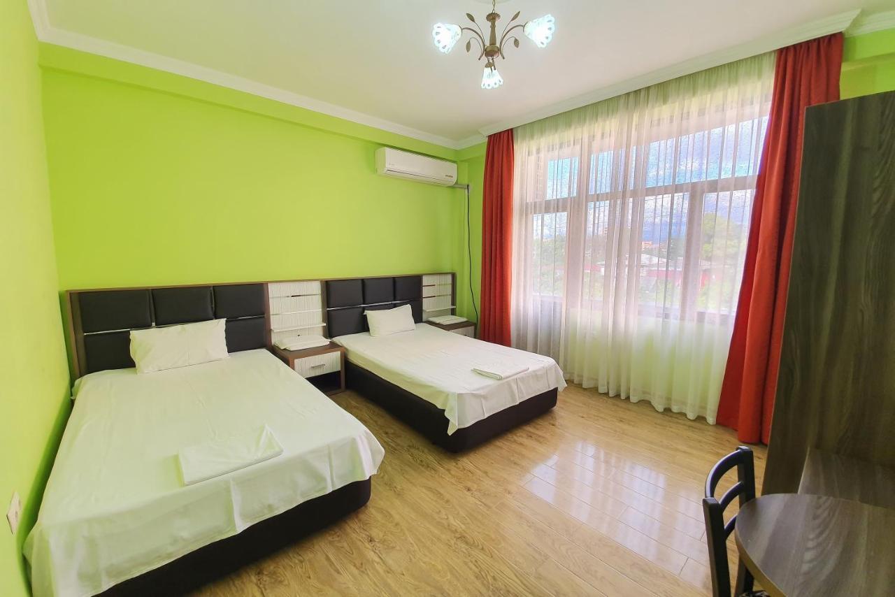 Apartments Residence Batumi Eksteriør billede